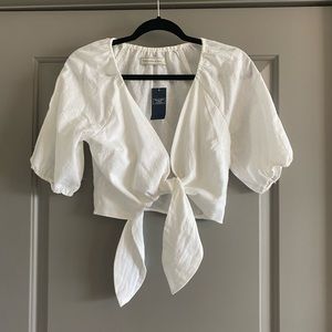 Abercrombie & Fitch linen tie crop top